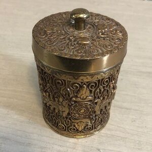 Vintage Hand Made Tibetan Round Trinket box brass filigree felt lining 4” x 3”